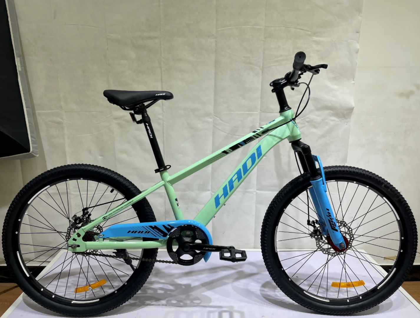 Size 24 Bicycle (Kids Bike – 24 Inch Wheels)