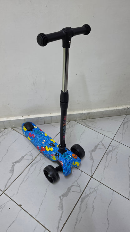 Foldable Graffiti Scooter with Lights & Melodies – Kids Up to 13 Years